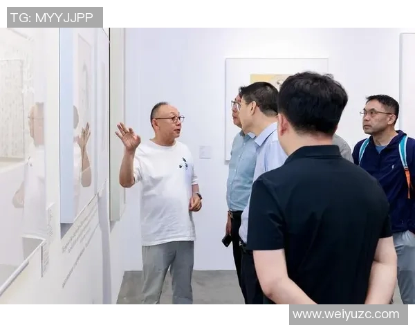 徐昕的艺术之路:从传统到现代的跨越与探索 徐昕的艺术之路:从传统到现代的跨越与探索