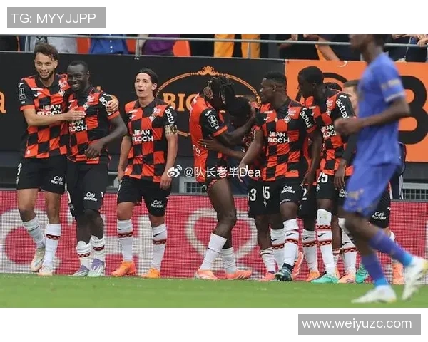 洛里昂迎战沙特鲁争夺法乙联赛关键三分之战